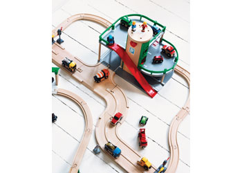 Brio sales garage playset