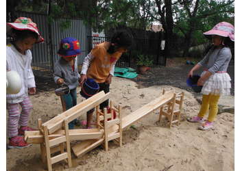 outdoor construction play