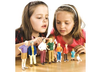 Caucasian Family Block Play People – 8 pieces