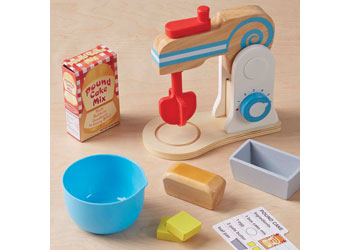 M&D – Wooden Make-A-Cake Mixer Set