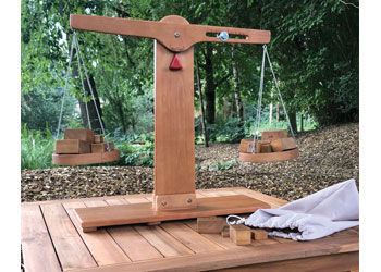 Wooden Outdoor Pan Scale