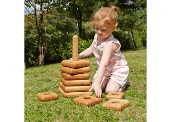 Giant Wooden Pyramid – Square Pieces