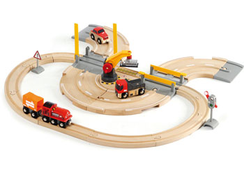 BRIO - Rail & Road Crane Set, 26 pieces