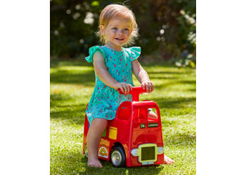 ELC - Happyland Ride On Bus                       