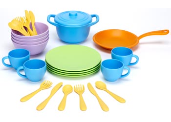 Green Toys - Recycled Plastic Cookware and Dining Set - 26 pieces