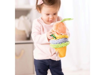 M&D - Ice Cream Take-Along Pull Toy                                                       