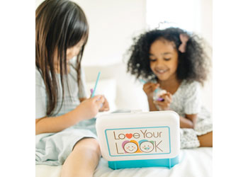 M&D - Love Your Look - Makeup Kit Play Set                                                