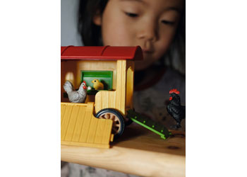 Schleich - Mobile Chicken Coop 2025               